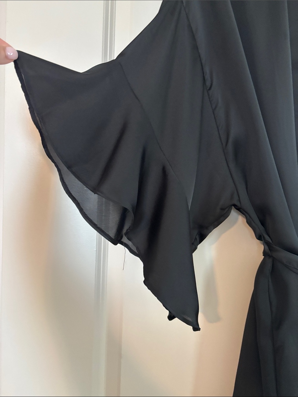 Victoria's Secret Black Satin Trim Kimono Robe - Picture 5 of 6